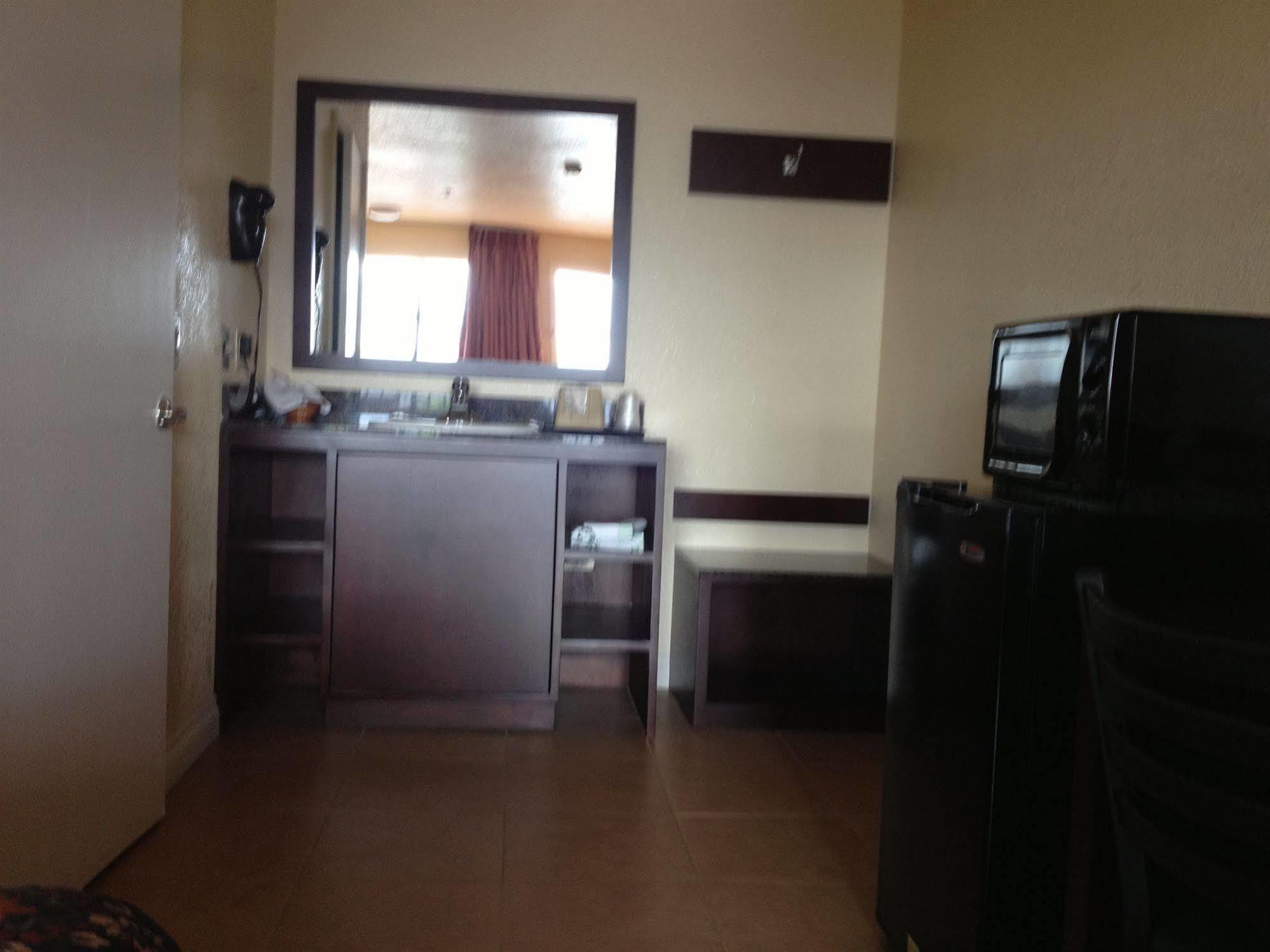Budget Inn Anaheim/แซนตาแอนา ภายนอก รูปภาพ